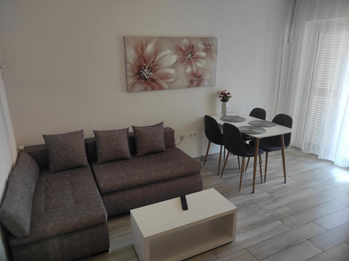 Apartmani Vesna Krk Town Exteriör bild